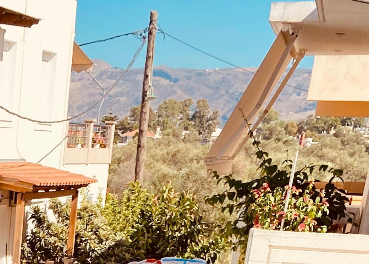 Ouranias Guesthouse Chania  Bagian luar foto