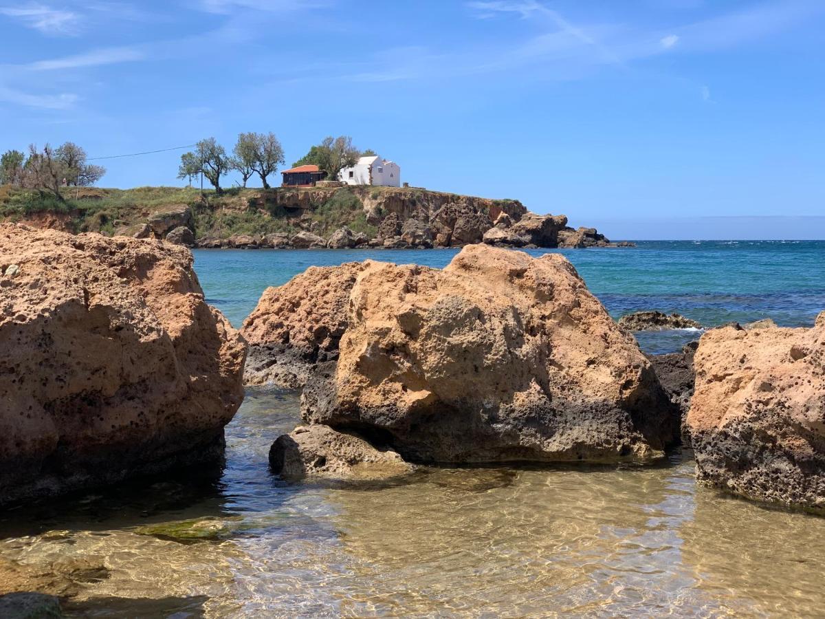 Ouranias Guesthouse Chania  Bagian luar foto